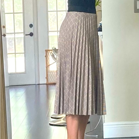 Bershka Plaid Plated Skirt - Picture 4 of 4